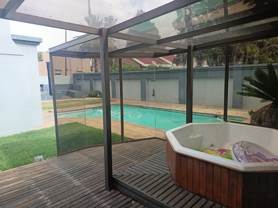 5 Bedroom Property for Sale in Monument Heights Northern Cape